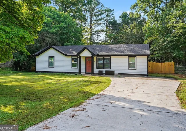 Photo 2 of Single family home for sale at 166 Kipling Way, Riverdale, GA 30274 | MLS# 10804269 | Listing updated on 2026-09-08