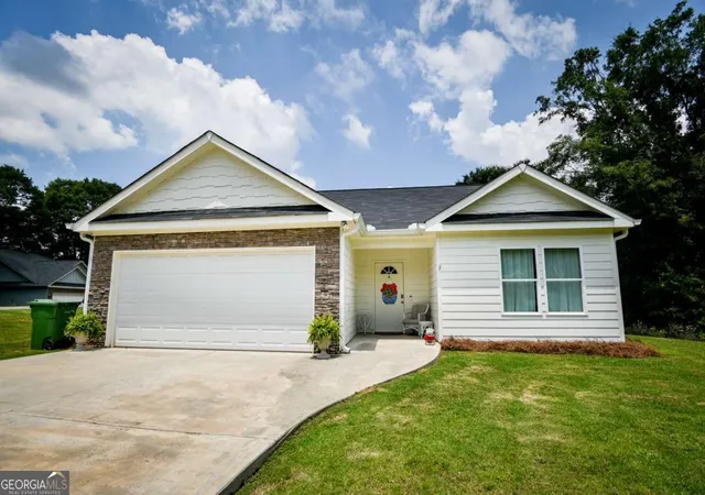 Homes for sale in Royston, GA | 25 Tyrus Ln, Royston, GA 30662 | MLS# 10797764