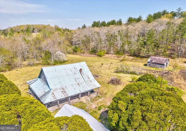 Photo 3 of House for sale at 365 Waters Rd, Mc Caysville, GA 30555 | MLS# 10805336 | Listing updated on 2026-08-20
