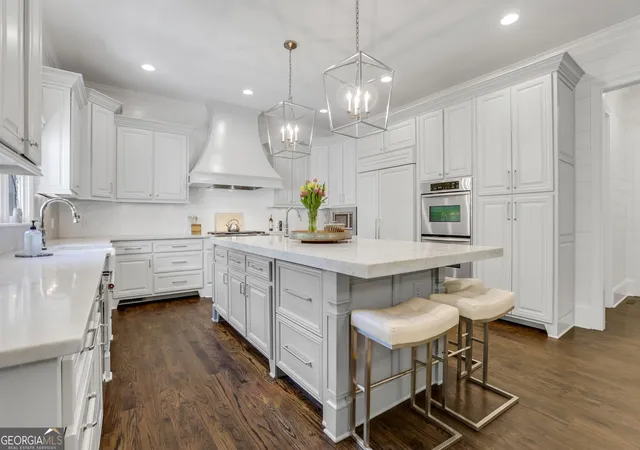Photo 3 of Mansion for sale at 1670 Cone Flower Wy, Suwanee, GA 30024 | MLS# 10734852 | Listing updated on 2026-09-19