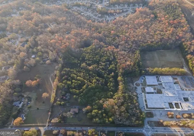 Photo 3 of Sale Pending at 4039 Chapel Hill Rd, Douglasville, GA 30135 | MLS# 10429620 | Listing updated on 2026-08-03