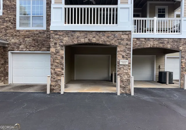 Listing Photo 5 - Condo for sale in building located at 522 Sandringham Dr, Alpharetta, GA 30004 - Unit # 522