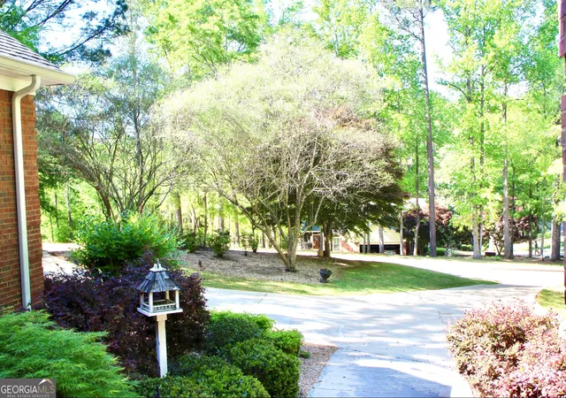 3rd image of 405 Canterbury Dr, Lagrange, GA 30241 | MLS# 10721544