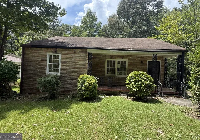 Photo 1 of Sale Pending at 1841 Lomita Rd Se, Atlanta, GA 30316 | MLS# 10826155 | Listing updated on 2026-10-28