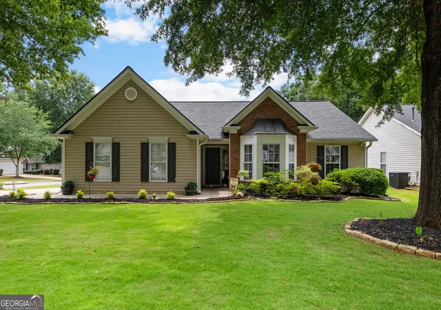 Single family home for sale at 148 Lake Cvs Approach, Newnan, GA 30265 | MLS# 10805388