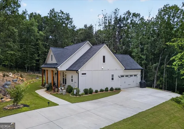 Photo 2 of Single family home for sale at 165 Salacoa Mountain View Dr, Jasper, GA 30143 | MLS# 10808942 | Listing updated on 2026-09-04