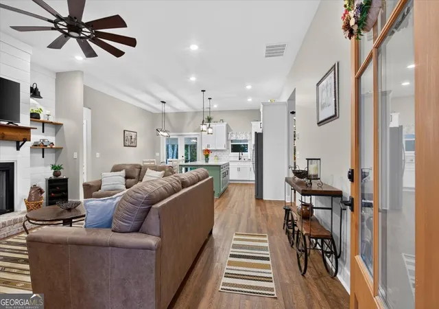 Photo 3 of Single family home for sale at 165 Salacoa Mountain View Dr, Jasper, GA 30143 | MLS# 10808942 | Listing updated on 2026-09-04