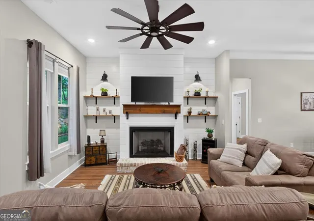 Photo 4 of Single family home for sale at 165 Salacoa Mountain View Dr, Jasper, GA 30143 | MLS# 10808942 | Listing updated on 2026-09-04