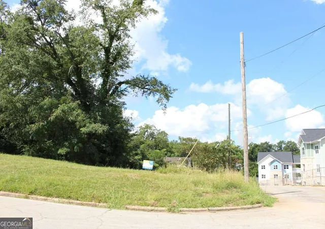 Photo 3 of Land for sale at 451 Jefferson St, Griffin, GA 30223 | MLS# 10836726 | Listing updated on 2026-09-14