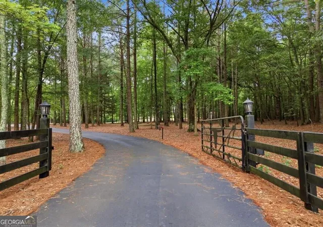 Homes for sale in Social Circle, GA | 582 Knox Chapel Rd, Social Circle, GA 30025 | MLS# 10773348