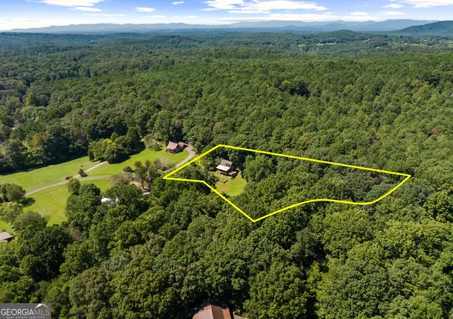 Photo 3 of Single family home for sale at 104 Blue Mountain Ln, Ellijay, GA 30536 | MLS# 10836649 | Listing updated on 2026-09-14