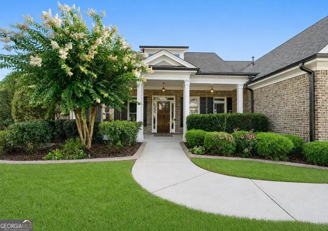 3rd image of 210 Misty Grove Dr, Loganville, GA 30052 | MLS# 10820574