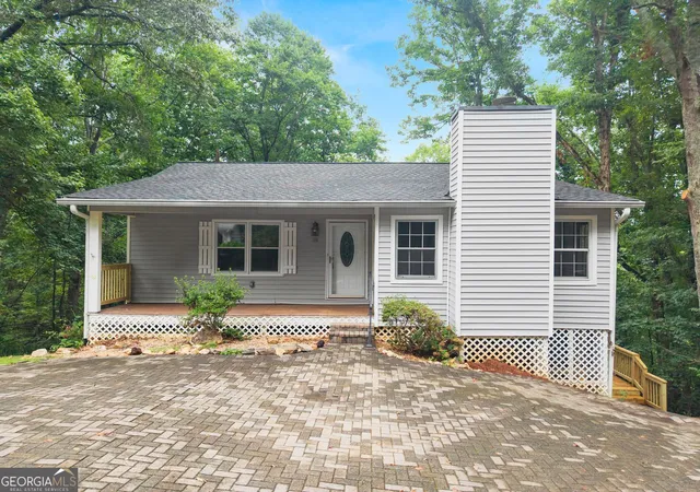 Photo 1 of Single family home for sale at 195 Golden Ave, Dahlonega, GA 30533 | MLS# 10801628 | Listing updated on 2026-09-13
