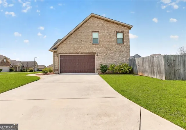 Photo 3 of Single family home for sale at 109 Charlotte Dr, Bonaire, GA 31005 | MLS# 10825084 | Listing updated on 2026-10-13