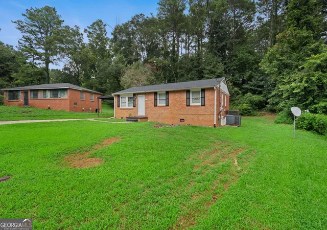 Photo 3 of Single family home for sale at 376 Cologne Dr Se, Atlanta, GA 30354 | MLS# 10825643 | Listing updated on 2026-09-04