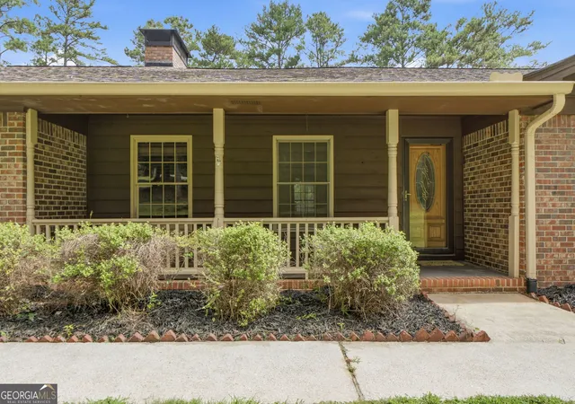 Photo 3 of Single family home for sale at 297 Cotton Indian Crk Rd, Mcdonough, GA 30252 | MLS# 10810936 | Listing updated on 2026-08-17