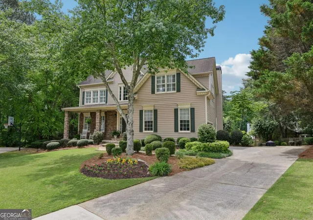 Photo 3 of Sale Pending at 610 Fawn Run, Alpharetta, GA 30005 | MLS# 10793676 | Listing updated on 2026-09-15