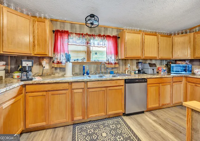 Homes for sale in Eatonton, GA | 836 Glades Rd, Eatonton, GA 31024 | MLS# 10802851