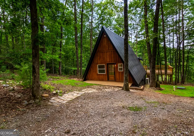 Photo 3 of Single family home for sale at 3 Mountain Lake Rd, Blue Ridge, GA 30513 | MLS# 10803458 | Listing updated on 2026-09-09