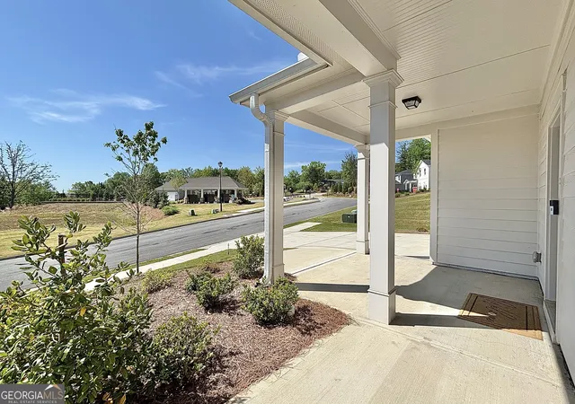 Photo 4 of Single family home for sale at 2921 Salinger Way, Gainesville, GA 30507 | MLS# 10728776 | Listing updated on 2026-06-01