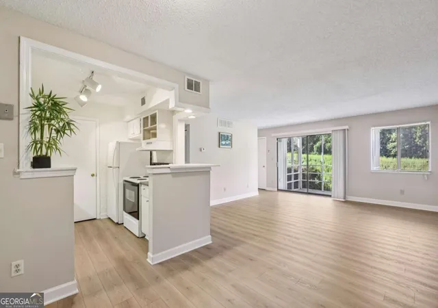 Photo 3 of Sale Pending at 1804 Wingate Way, Sandy Springs, GA 30350 | MLS# 10602288 | Listing updated on 2025-11-13