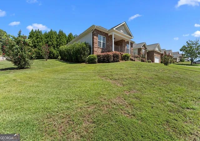 Photo 2 of Single family home for sale at 200 Lasso Dr, Warner Robins, GA 31088 | MLS# 10828767 | Listing updated on 2026-09-24