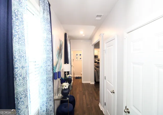 Photo 3 of Single family home for sale at 11946 Lovejoy Crossing Wy, Hampton, GA 30228 | MLS# 10824397 | Listing updated on 2026-08-28