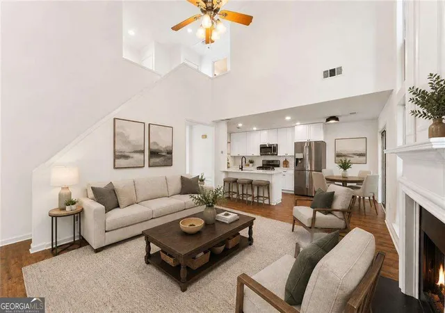 2nd image of 621 Lullingstone Dr Se, Marietta, GA 30067 | MLS# 10786791