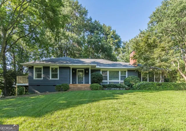 Photo 2 of Single family home for sale at 1040 Lindridge Dr Ne, Atlanta, GA 30324 | MLS# 10817060 | Listing updated on 2026-08-14