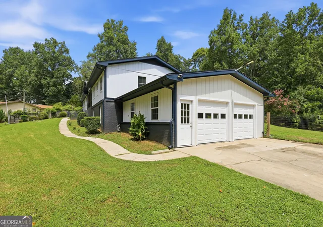 1st image of 6696 Vic Ar Rd, Atlanta, GA 30360 | MLS# 10827638
