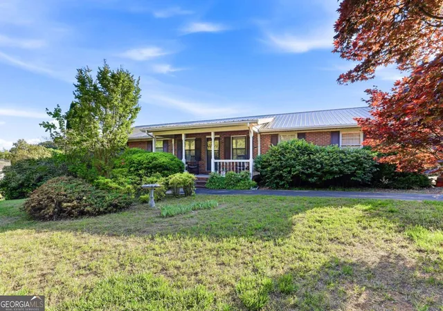 Photo 1 of Single family home for sale at 4711 Mount Vernon Rd, Gainesville, GA 30506 | MLS# 10776883 | Listing updated on 2026-06-16