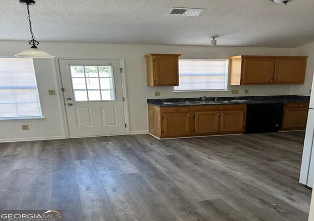 Photo 4 of Single family home for sale at 309 Brookside Dr, Mcdonough, GA 30253 | MLS# 10772057 | Listing updated on 2026-10-17