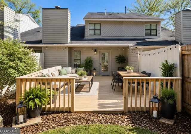 2nd image of 1124 Creatwood Pl Se, Smyrna, GA 30080 | MLS# 10819582