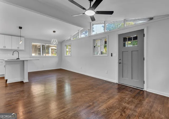 4th image of 1735 Alvarado Ter Sw, Atlanta, GA 30310 | MLS# 10817441