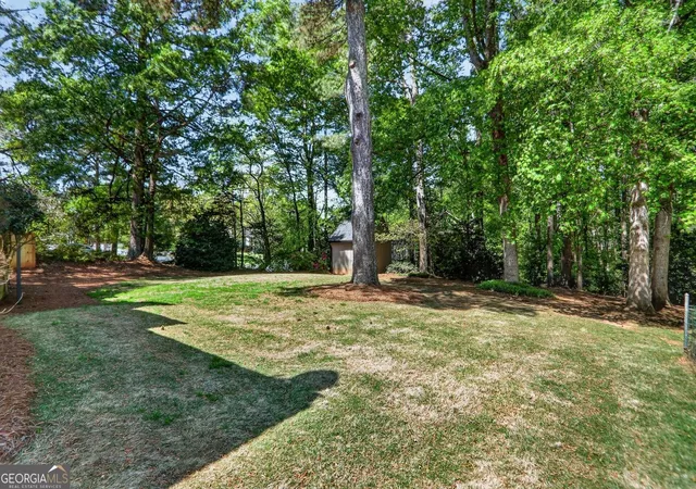 2nd image of 1905 Holly Springs Rd, Marietta, GA 30062 | MLS# 10731162