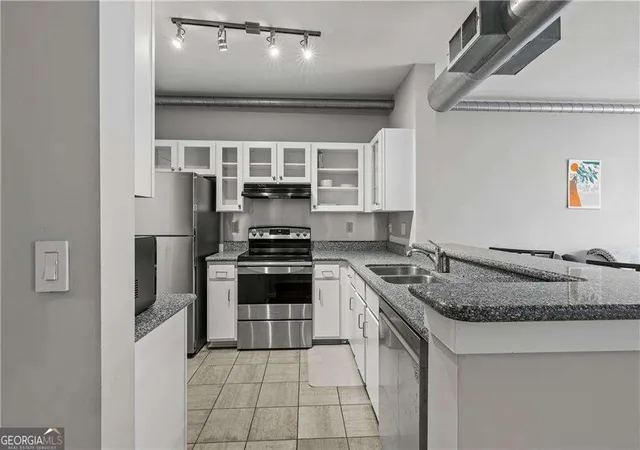 2nd image of 800 Peachtree St Ne #1517, Atlanta, GA 30308 | MLS# 10742472