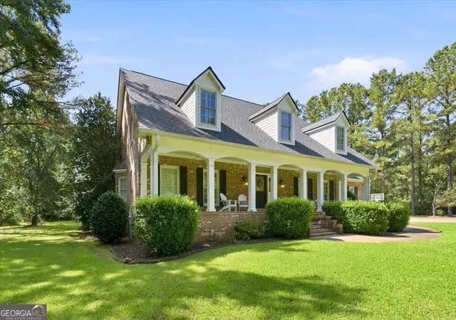 Photo 3 of Single family home for sale at 25 Jennings Ln, Macon, GA 31210 | MLS# 10829631 | Listing updated on 2026-09-03