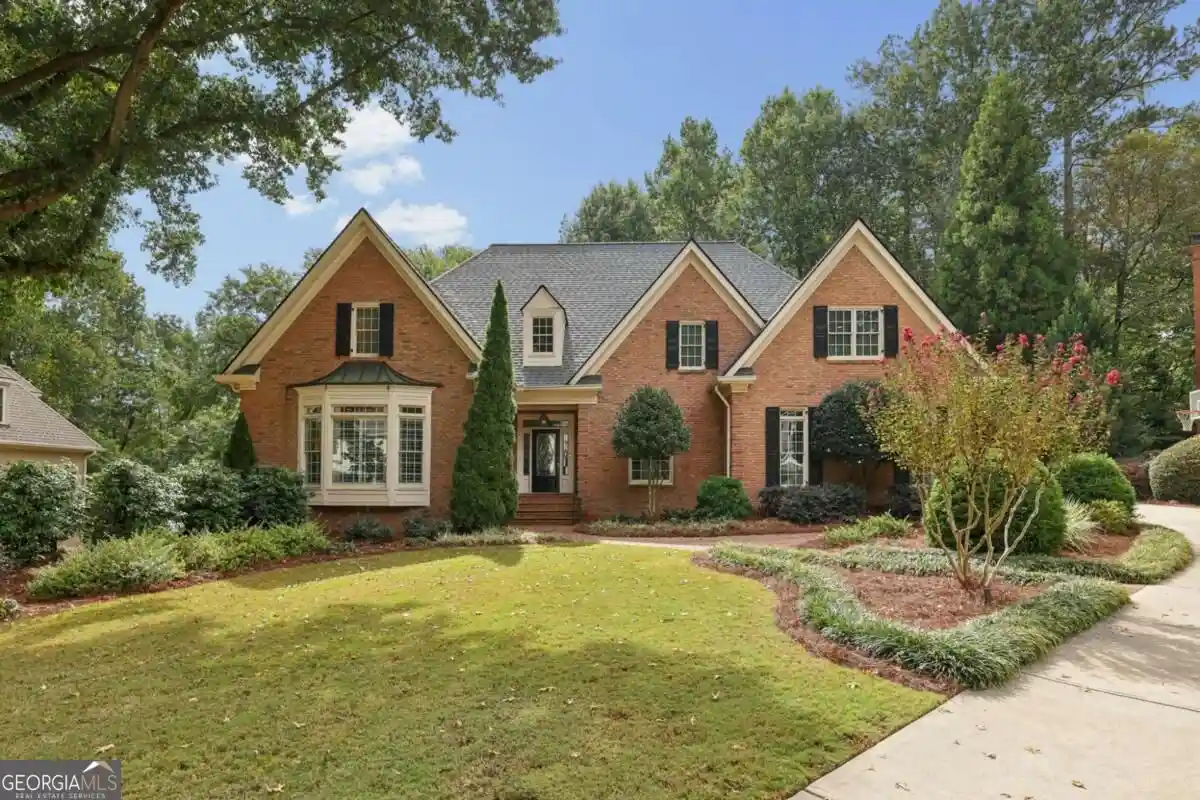 Photo 1 of Sale Pending at 2237 Old Brooke Ln, Dunwoody, GA 30338 | MLS# 10867129 | Listing updated on 2026-10-16