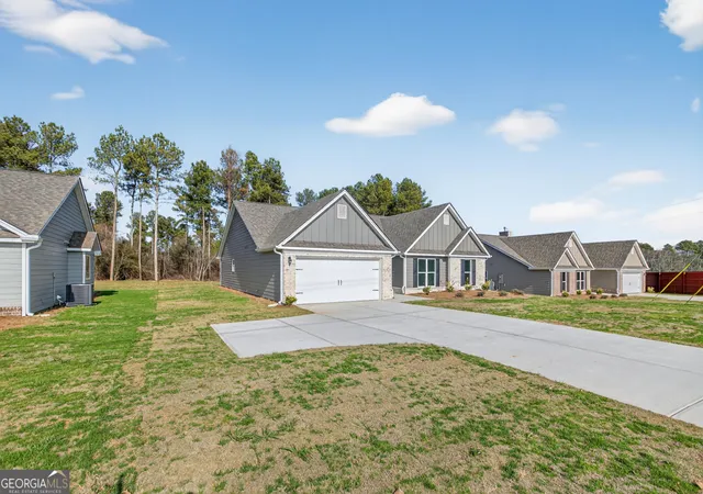 Photo 3 of Sale Pending at 605 Liberty Hl Rd #31, Hartwell, GA 30643 | MLS# 10602200 | Listing updated on 2026-01-08