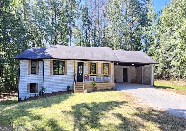 Photo 2 of Single family home for sale at 249 Gibson Rd, Newnan, GA 30263 | MLS# 10830158 | Listing updated on 2026-09-03