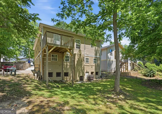 3rd image of 1070 Mayson Turner Rd Nw, Atlanta, GA 30314 | MLS# 10760935