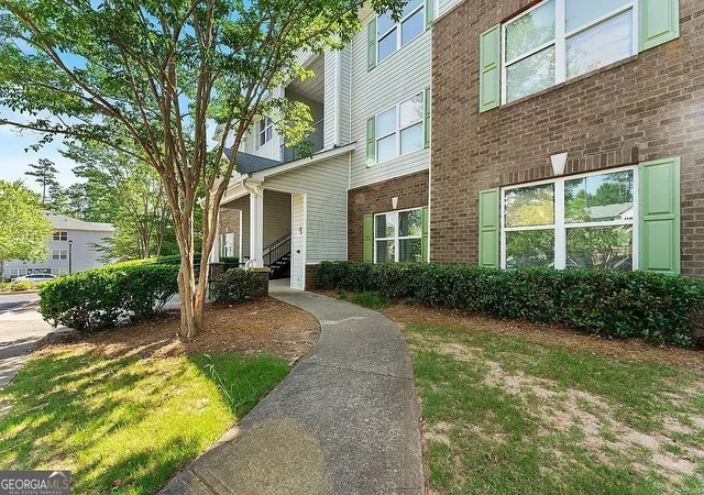 3rd image of 6202 Fairington Ridge Cir, Lithonia, GA 30038 | MLS# 10804119