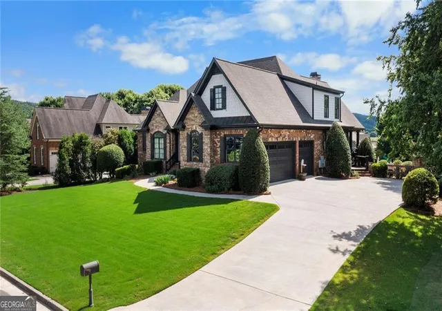 Photo 3 of Single family home for sale at 4 Creekstone Ct SE, Cartersville, GA 30120 | MLS# 10793460 | Listing updated on 2026-07-09