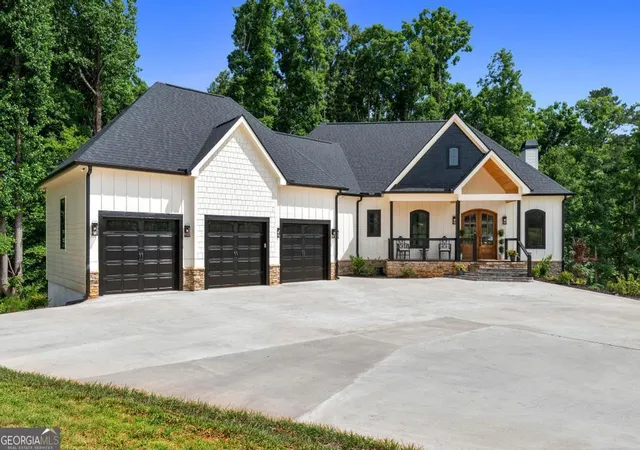 2nd image of 183 Lake Pointe Rd, Hartwell, GA 30643 | MLS# 10777562