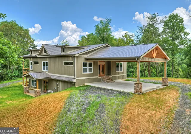 Photo 1 of Single family home for sale at 2125 Shady Grv, Murphy, NC 28906 | MLS# 10811528 | Listing updated on 2026-08-06
