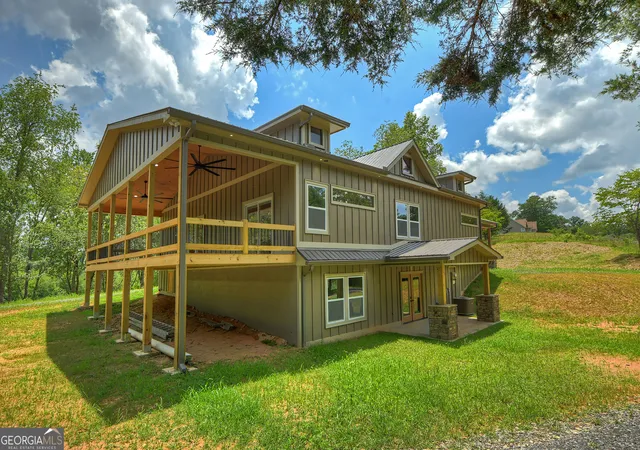 Photo 3 of Single family home for sale at 2125 Shady Grv, Murphy, NC 28906 | MLS# 10811528 | Listing updated on 2026-08-06