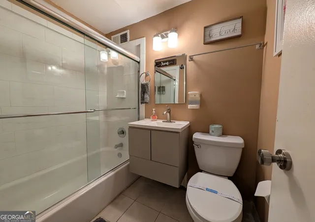 2nd image of 215 Piedmont Ave Ne, Atlanta, GA 30308