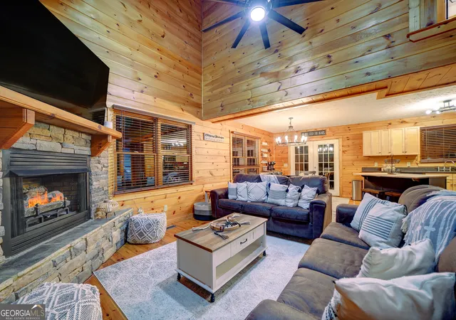 Photo 3 of Single family home for sale at 46 Pelican Dr, Ellijay, GA 30540 | MLS# 10710678 | Listing updated on 2026-10-04