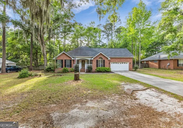 Homes for sale in Richmond Hill, GA | 27 Oak Side Ct, Richmond Hill, GA 31324 | MLS# 10733132