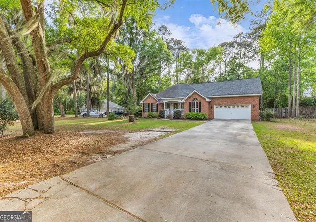 Homes for sale in Richmond Hill, GA | 27 Oak Side Ct, Richmond Hill, GA 31324 | MLS# 10733132